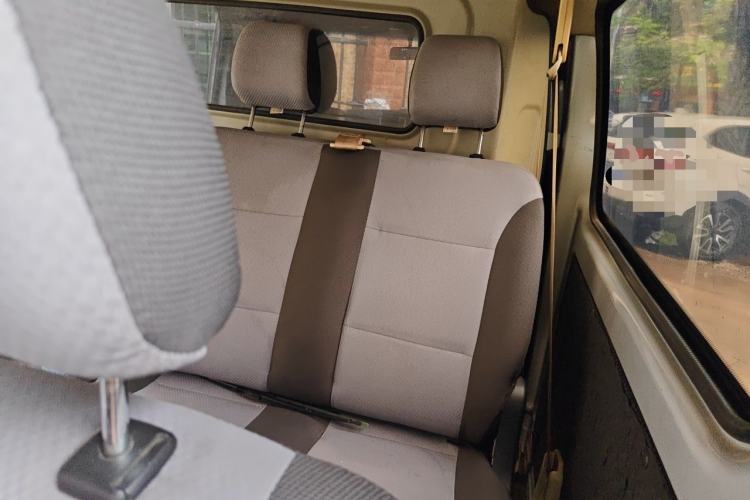 Used CHANGAN KAICHENG Ruixing M80 2018 1.5L Base Model Van Semi-Blind Window Flat Roof Rear-Hinged Doors 4G15S Left Rear Seat