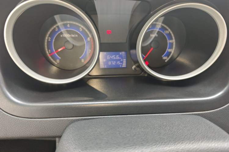 Used CHANGAN KAICHENG Ruixing M80 2018 1.5L Comfort Van Flat Roof Back-Hinged Doors 4G15S Odometer Close Up