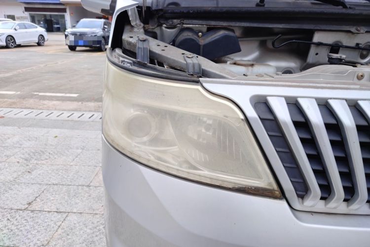 Used CHANGAN KAICHENG Ruixing M80 2018 1.5L Restyled Comfort Model CNG Van Flat Roof Back-Hinged Doors 4G15S Right Front Headlight