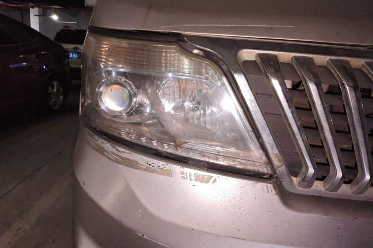 Used CHANGAN KAICHENG Ruixing M80 2018 1.5L Comfort Version Flat-Top Liftback 4G15S Right Front Headlight