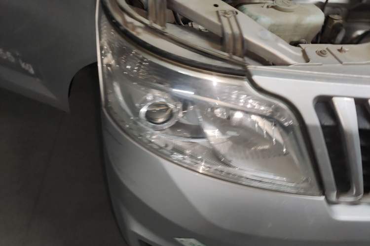 Used CHANGAN KAICHENG Ruixing M80 2018 1.5L Facelift Basic Model CNG Van Flat Roof Back-Hinged Doors 4G15S Right Front Headlight