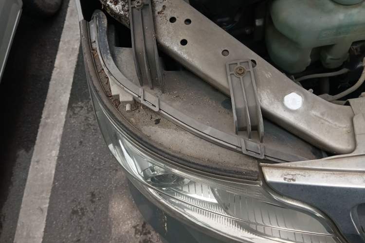 Used CHANGAN KAICHENG Ruixing M80 2018 1.5L Comfort Version Flat-Top Liftback 4G15S Right Front Headlight