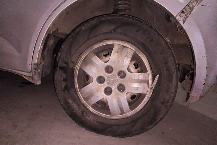 Used CHANGAN KAICHENG Ruixing M80 2018 1.5L Comfort Version Flat-Top Liftback 4G15S Right Front Wheel Hub