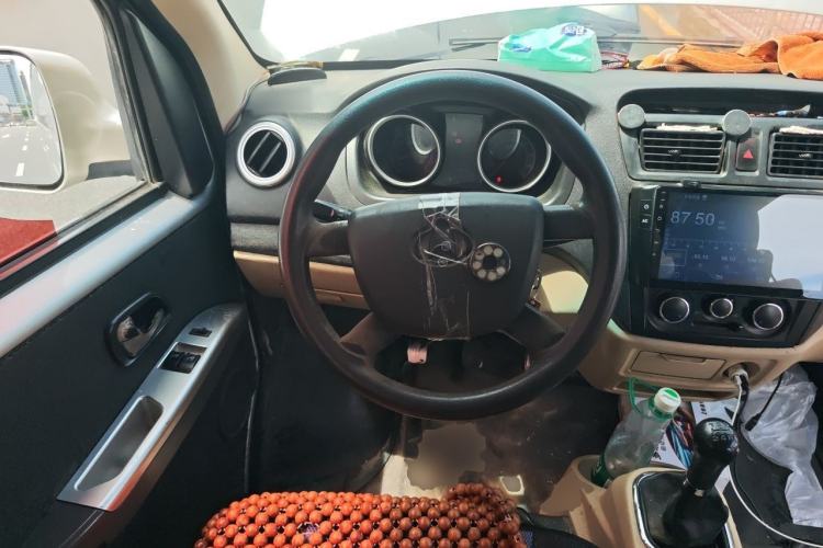 Used CHANGAN KAICHENG Ruixing M80 2018 1.5L Base Van Flat Roof Back-Hinged Doors 4G15S Steering Wheel