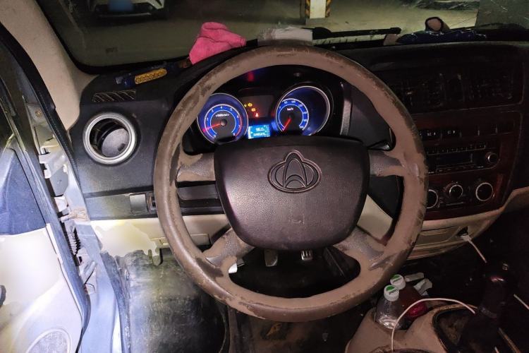 Used CHANGAN KAICHENG Ruixing M80 2018 1.5L Comfort Version Flat-Top Liftback 4G15S Steering Wheel
