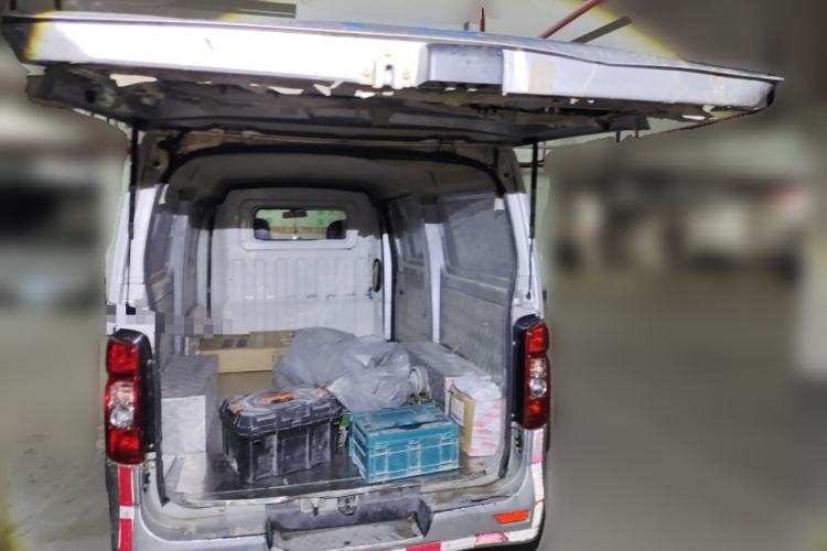 Used CHANGAN KAICHENG Ruixing M80 2018 1.5L Facelift Basic Model CNG Van Flat Roof Back-Hinged Doors 4G15S Trunk