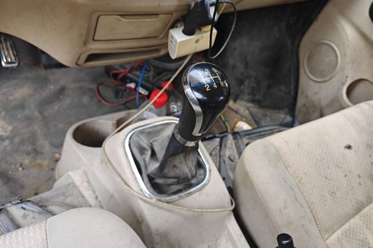 Used CHANGAN KAICHENG Ruixing M80 2018 1.5L Comfort Version Flat-Top Liftback 4G15S Gear Lever