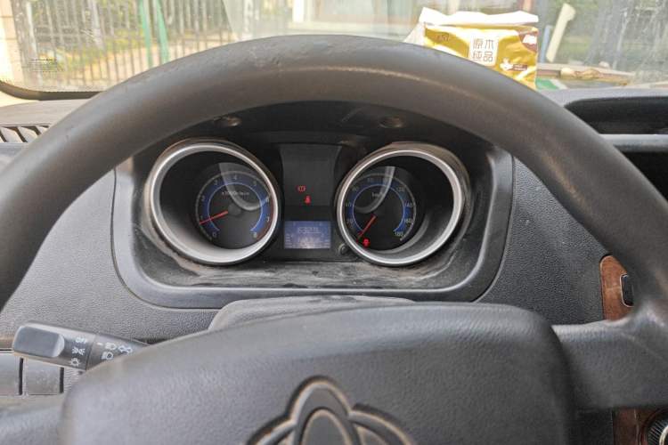 Used CHANGAN KAICHENG Ruixing M80 2018 1.5L Comfort Version Flat-Top Liftback 4G15S Instrument Cluster