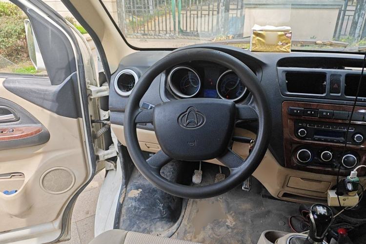 Used CHANGAN KAICHENG Ruixing M80 2018 1.5L Comfort Version Flat-Top Liftback 4G15S Steering Wheel