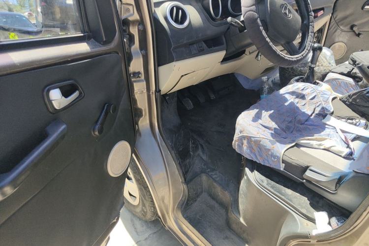 Used CHANGAN KAICHENG Ruixing M80 2018 1.5L Base Van Flat Roof Back-Hinged Doors 4G15S Driver Seat