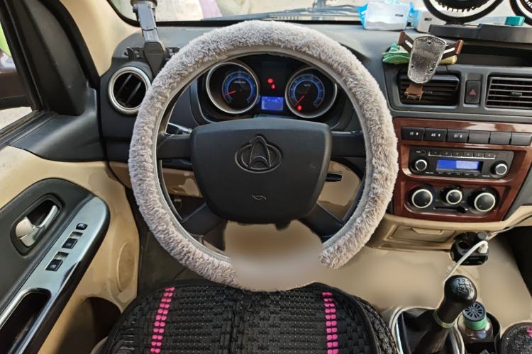 Used CHANGAN KAICHENG Ruixing M80 2019 1.5L Base Version 4-Seater Single-Steamed Air Conditioning China VI Standard Flat Roof with Lift-Up Rear Door DAM15KR Steering Wheel