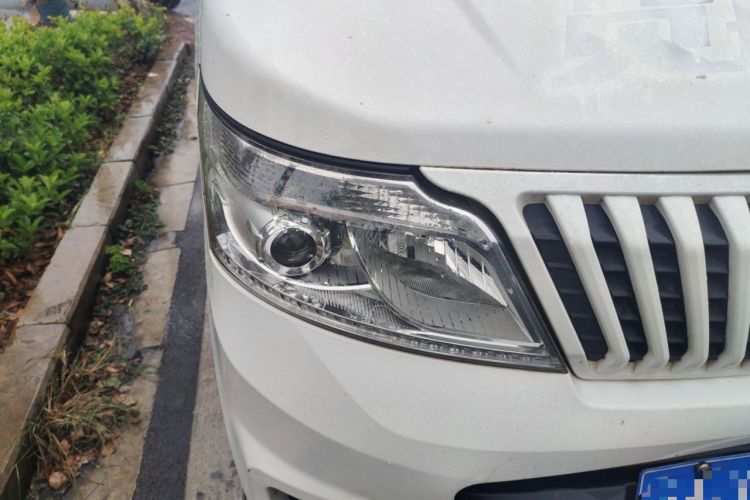 Used CHANGAN KAICHENG Ruixing M80 2019 1.5L Base Version 2-Seater Single-Steamed Air Conditioning China VI Standard Flat Roof Rear-Hinged Doors DAM15KR Right Front Headlight