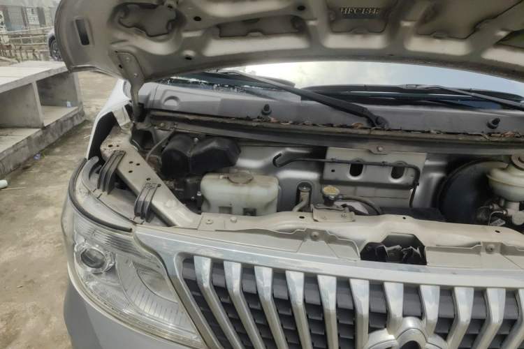 Used CHANGAN KAICHENG Ruixing M80 2019 1.5L Comfort Edition 4-Seater Single-Steaming Air Conditioner China VI Standard Flat Roof Dual-Swing Doors – DAM15KR Engine Bay Right