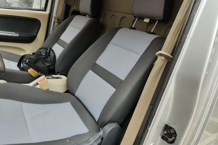 Used CHANGAN KAICHENG Ruixing M80 2019 1.5L Base Version 2-Seater Single-Steamed Air Conditioning China VI Standard Flat Roof Rear-Hinged Doors DAM15KR Left Rear Seat