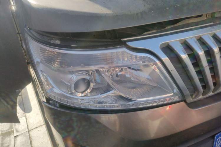 Used CHANGAN KAICHENG Ruixing M80 2019 1.5L Comfort Edition 4-Seater Single-Steaming Air Conditioner China VI Standard Flat Roof Dual-Swing Doors – DAM15KR Right Front Headlight