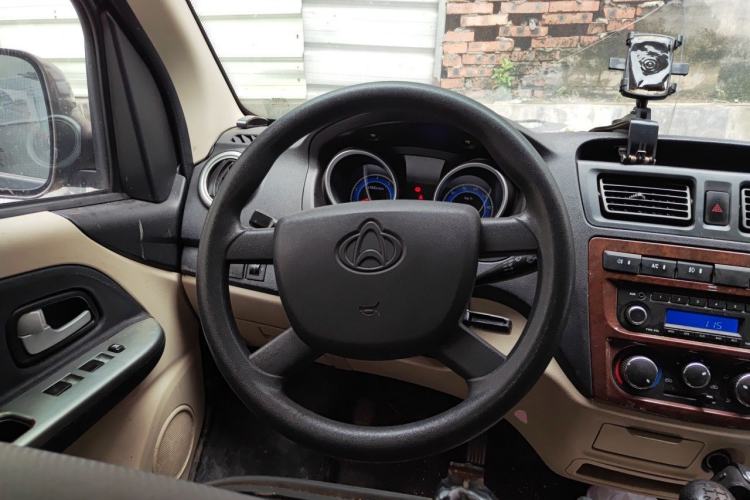 Used CHANGAN KAICHENG Ruixing M80 2019 1.5L Base Version 4-Seater Single-Steamed Air Conditioning China VI Standard Flat Roof with Lift-Up Rear Door DAM15KR Steering Wheel