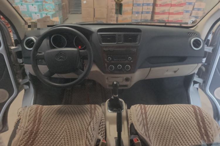 Used CHANGAN KAICHENG Ruixing M80 2019 1.5L Comfort Version 2-Seater Single-Steaming Air-Conditioned China VI Standard High-Roof Double-Swing Doors – DAM15KR Center Console