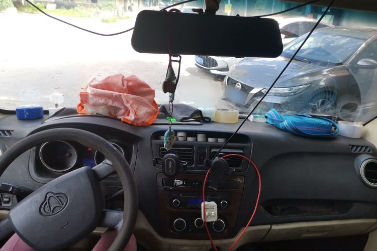 Used CHANGAN KAICHENG Ruixing M80 2019 1.5L Base Version 4-Seater Single-Steamed Air Conditioning China VI Standard Flat Roof with Lift-Up Rear Door DAM15KR Center Console