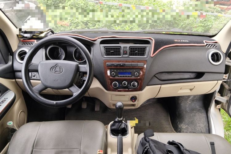 Used CHANGAN KAICHENG Ruixing M80 2019 1.5L Base Version 4-Seater Single-Steamed Air Conditioning China VI Standard Flat Roof with Lift-Up Rear Door DAM15KR Center Console