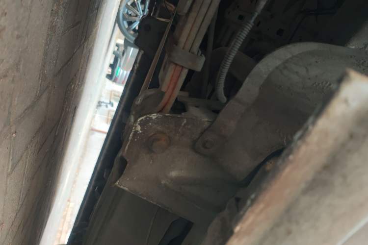 Used CHANGAN KAICHENG Ruixing M80  Chassis Rear Right