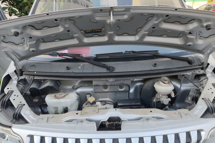Used CHANGAN KAICHENG Ruixing M80 2019 1.5L Base Version 2-Seater Single-Steamed Air Conditioning China VI Standard Flat Roof Rear-Hinged Doors DAM15KR Engine Bay