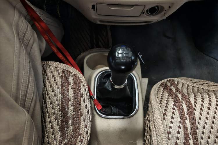 Used CHANGAN KAICHENG Ruixing M80 2019 1.5L Comfort Version 2-Seater Single-Steaming Air-Conditioned China VI Standard High-Roof Double-Swing Doors – DAM15KR Gear Lever