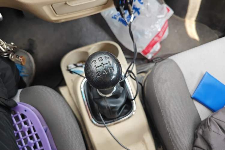 Used CHANGAN KAICHENG Ruixing M80 2019 1.5L Base Version 4-Seater Single-Steamed Air Conditioning China VI Standard Flat Roof with Lift-Up Rear Door DAM15KR Gear Lever