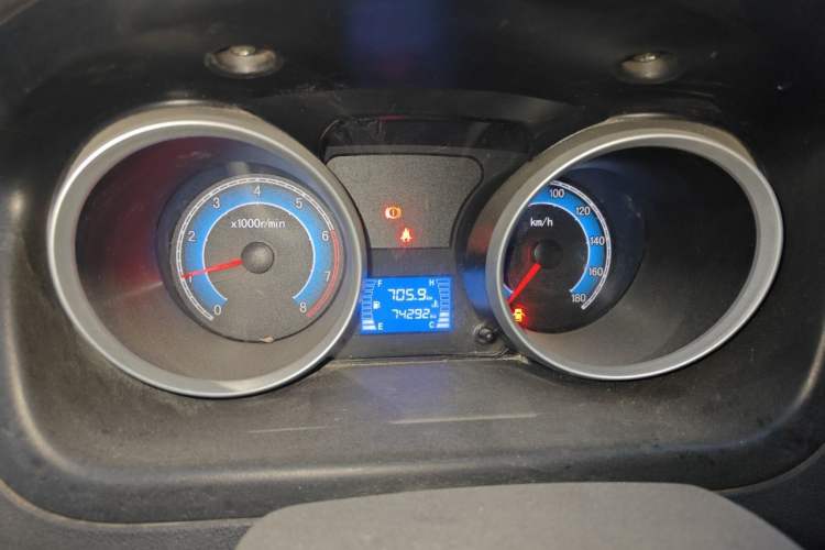 Used CHANGAN KAICHENG Ruixing M80 2019 1.5L Base Version 2-Seater Single-Steamed Air Conditioning China VI Standard Flat Roof Rear-Hinged Doors DAM15KR Instrument Cluster
