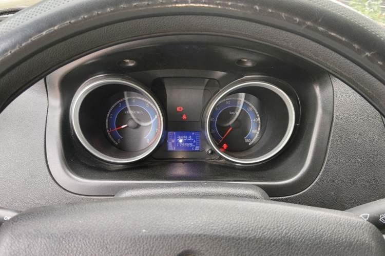 Used CHANGAN KAICHENG Ruixing M80 2019 1.5L Base Version 4-Seater Single-Steamed Air Conditioning China VI Standard Flat Roof with Lift-Up Rear Door DAM15KR Instrument Cluster
