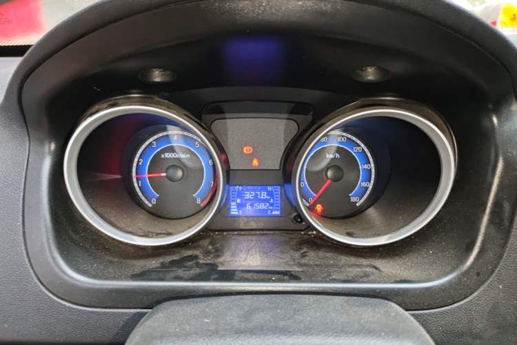Used CHANGAN KAICHENG Ruixing M80 2019 1.5L Base Version 4-Seater Single-Steamed Air Conditioning China VI Standard Flat Roof with Lift-Up Rear Door DAM15KR Instrument Cluster