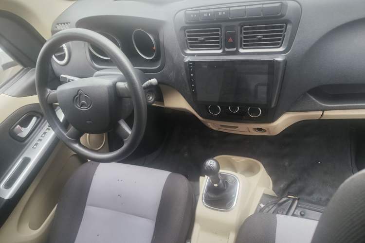 Used CHANGAN KAICHENG Ruixing M80 2019 1.5L Comfort Version 2-Seater Single-Steaming Air-Conditioned China VI Standard High-Roof Double-Swing Doors – DAM15KR Interior 1