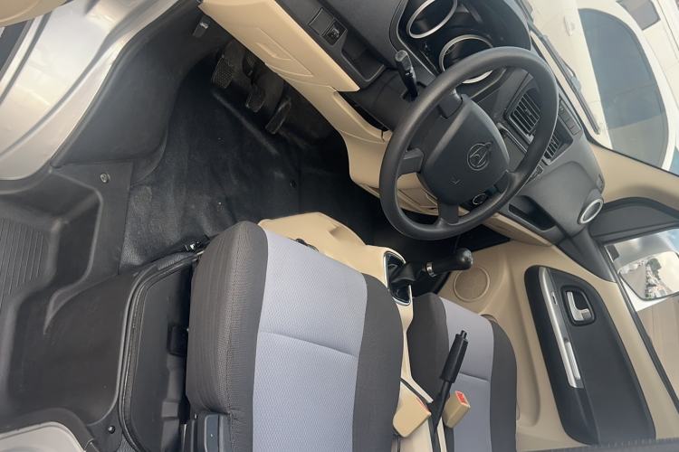 Used CHANGAN KAICHENG Ruixing M80 2019 1.5L Base Version 2-Seater Single-Steamed Air Conditioning China VI Standard Flat Roof Rear-Hinged Doors DAM15KR Interior 2