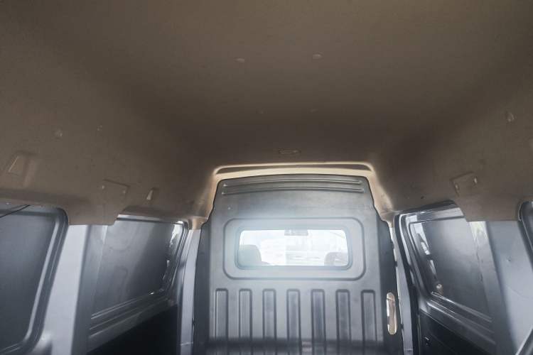 Used CHANGAN KAICHENG Ruixing M80 2019 1.5L Comfort Version 2-Seater Single-Steaming Air-Conditioned China VI Standard High-Roof Double-Swing Doors – DAM15KR Interior 3