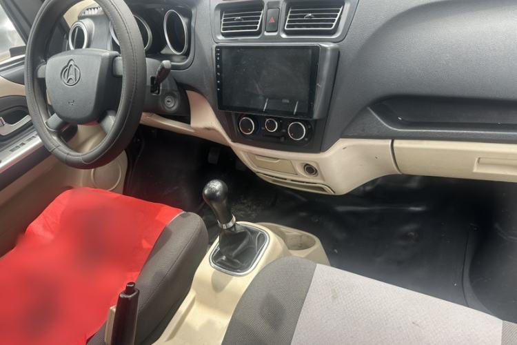 Used CHANGAN KAICHENG Ruixing M80 2019 1.5L Base Version 2-Seater Non-Air-Conditioned China VI Standard Flat Roof Hatchback Doors DAM15KR Interior 4