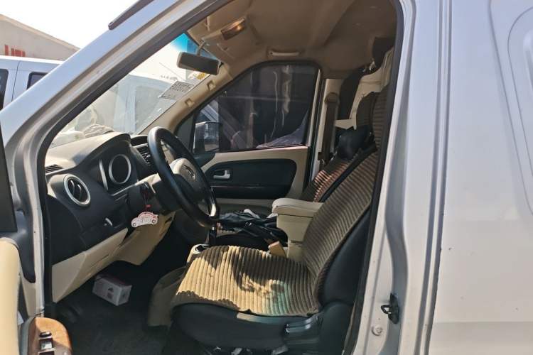 Used CHANGAN KAICHENG Ruixing M80 2019 1.5L Base Version 2-Seater Single-Steamed Air Conditioning China VI Standard Flat Roof Rear-Hinged Doors DAM15KR Left Front Seat