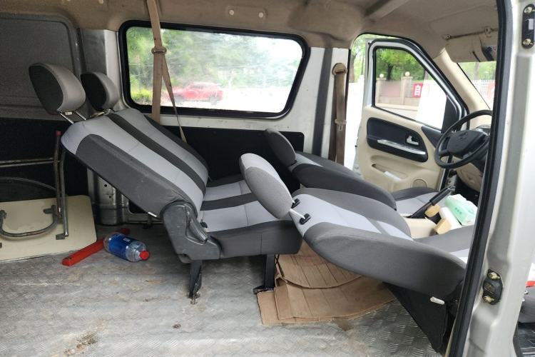 Used CHANGAN KAICHENG Ruixing M80 2019 1.5L Base Version 4-Seater Single-Steamed Air Conditioning China VI Standard Flat Roof with Lift-Up Rear Door DAM15KR Left Rear Seat