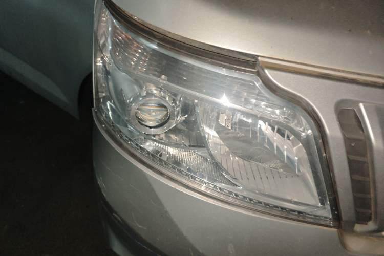 Used CHANGAN KAICHENG Ruixing M80 2019 1.5L Comfort Version 2-Seater Single-Steaming Air-Conditioned China VI Standard Flat Roof Side-Hinged Doors – DAM15KR Right Front Headlight