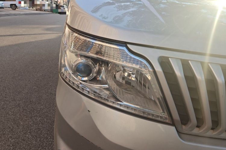 Used CHANGAN KAICHENG Ruixing M80 2019 1.5L Base Version 2-Seater Single-Steamed Air Conditioning China VI Standard Flat Roof Rear-Hinged Doors DAM15KR Right Front Headlight