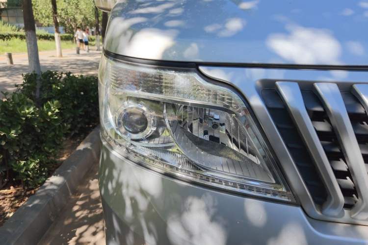 Used CHANGAN KAICHENG Ruixing M80 2019 1.5L Base Version 2-Seater Single-Steamed Air Conditioning China VI Standard Flat Roof Rear-Hinged Doors DAM15KR Right Front Headlight