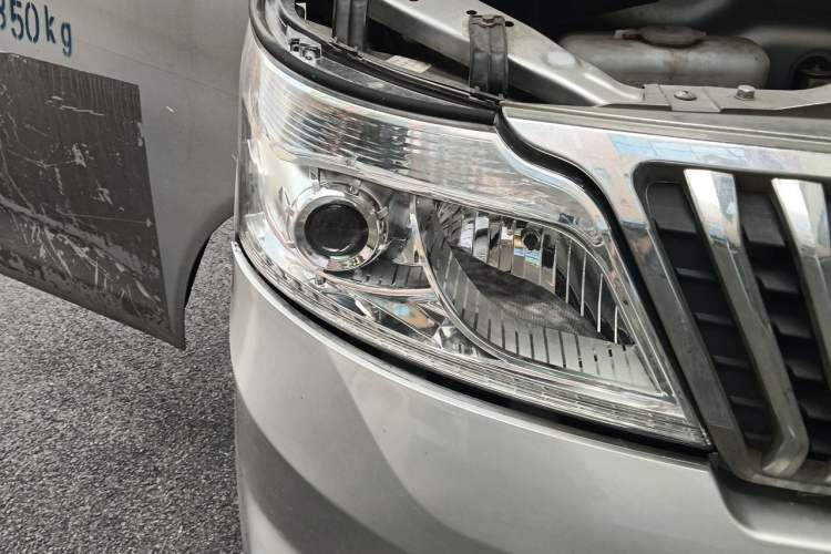 Used CHANGAN KAICHENG Ruixing M80 2019 1.5L Base Version 2-Seater Single-Steamed Air Conditioning China VI Standard Flat Roof Rear-Hinged Doors DAM15KR Right Front Headlight