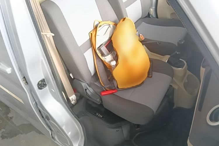 Used CHANGAN KAICHENG Ruixing M80 2019 1.5L Base Version 2-Seater Non-Air-Conditioned China VI Standard Flat Roof Hatchback Doors DAM15KR Right Front Seat