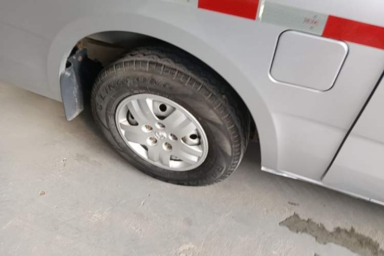 Used CHANGAN KAICHENG Ruixing M80 2019 1.5L Base Version 2-Seater Non-Air-Conditioned China VI Standard Flat Roof Hatchback Doors DAM15KR Right Rear Wheel Hub