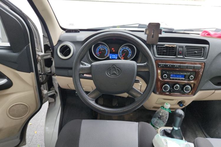Used CHANGAN KAICHENG Ruixing M80 2019 1.5L Base Version 4-Seater Single-Steamed Air Conditioning China VI Standard Flat Roof with Lift-Up Rear Door DAM15KR Steering Wheel