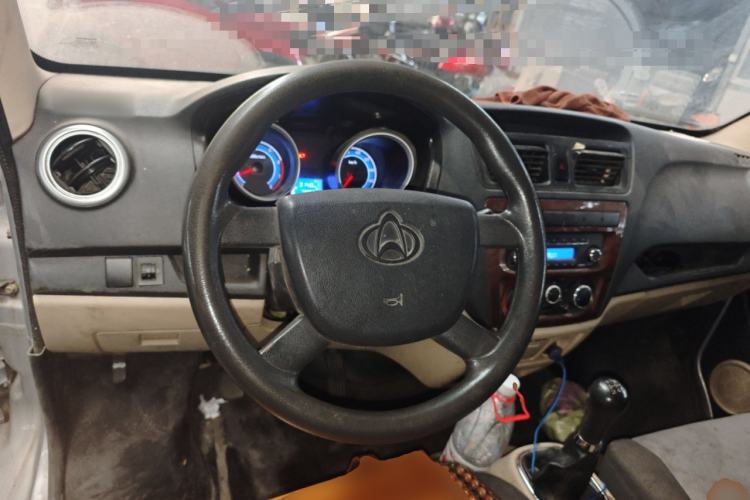 Used CHANGAN KAICHENG Ruixing M80 2019 1.5L Base Version 2-Seater Single-Steamed Air Conditioning China VI Standard Flat Roof Rear-Hinged Doors DAM15KR Steering Wheel