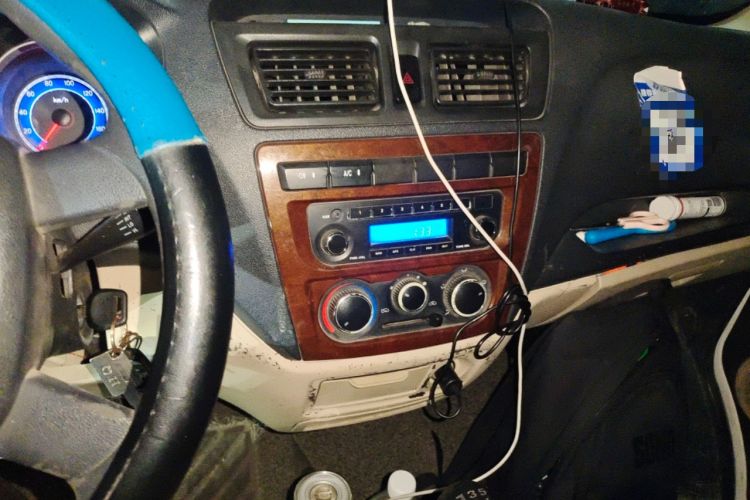 Used CHANGAN KAICHENG Ruixing M80 2019 1.5L Base Version 2-Seater Non-Air-Conditioned China VI Standard Flat Roof Hatchback Doors DAM15KR Audio And AC Panel