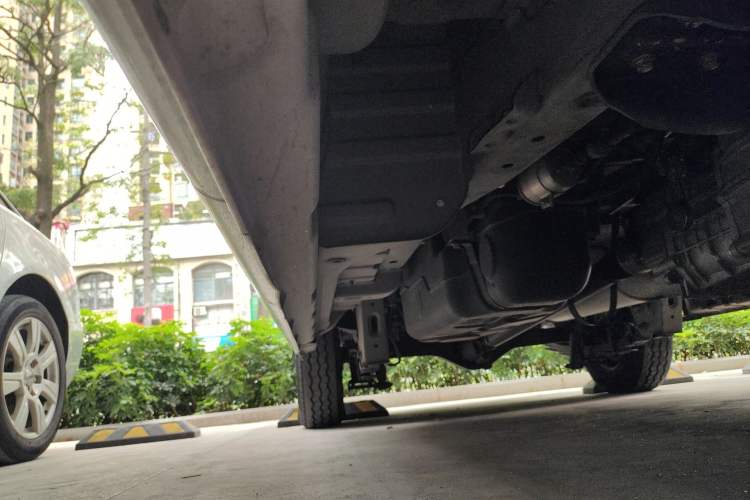 Used CHANGAN KAICHENG Ruixing M80 2019 1.5L Base Version 2-Seater Single-Steamed Air Conditioning China VI Standard Flat Roof Rear-Hinged Doors DAM15KR Chassis Front Right