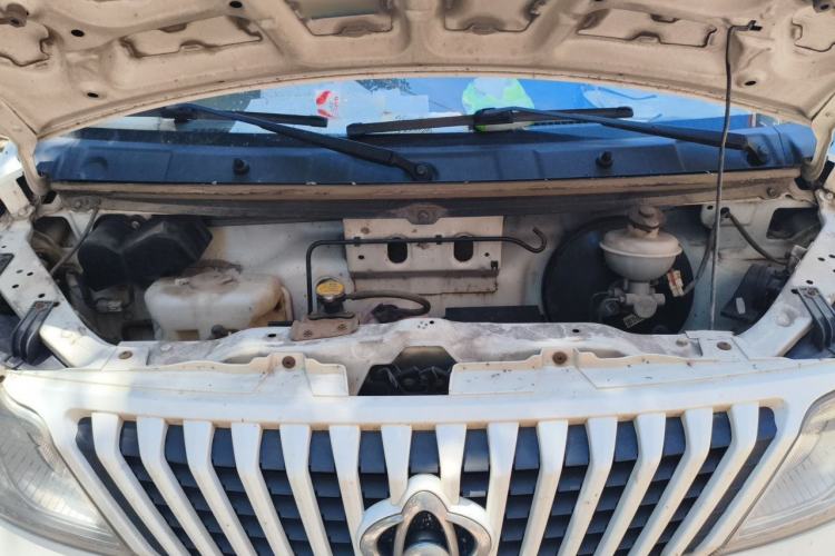 Used CHANGAN KAICHENG Ruixing M80 2019 1.5L Base Version 2-Seater Single-Steamed Air Conditioning China VI Standard Flat Roof Rear-Hinged Doors DAM15KR Engine Bay