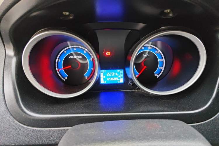 Used CHANGAN KAICHENG Ruixing M80 2019 1.5L Base Version 2-Seater Single-Steamed Air Conditioning China VI Standard Flat Roof Rear-Hinged Doors DAM15KR Instrument Cluster