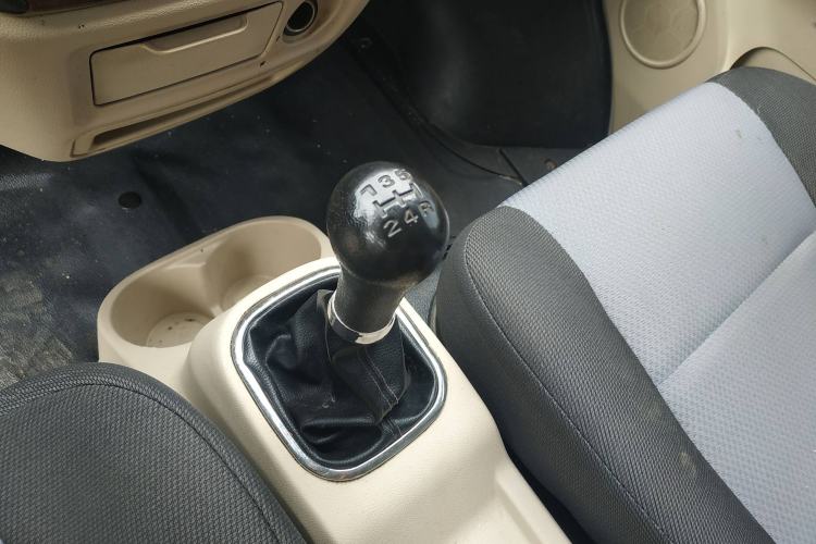 Used CHANGAN KAICHENG Ruixing M80 2019 1.5L Base Version 2-Seater Single-Steamed Air Conditioning China VI Standard Flat Roof Rear-Hinged Doors DAM15KR Interior 1