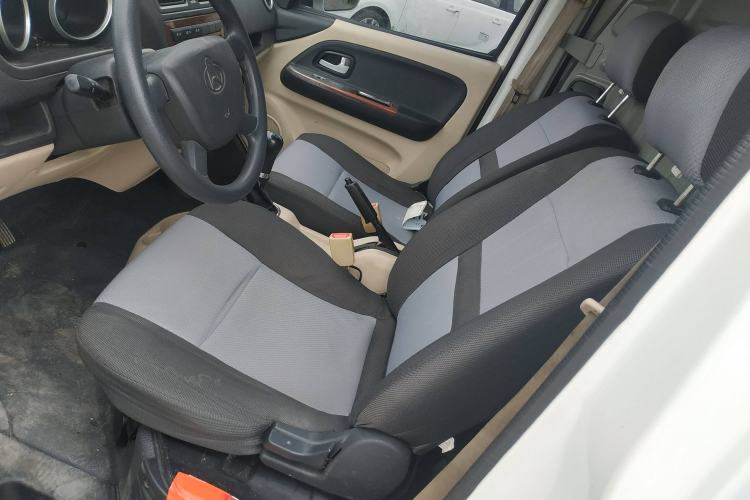 Used CHANGAN KAICHENG Ruixing M80 2019 1.5L Base Version 2-Seater Single-Steamed Air Conditioning China VI Standard Flat Roof Rear-Hinged Doors DAM15KR Interior 2